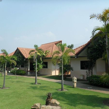 Two Fifty Nine Resort Chonburi Exterior photo